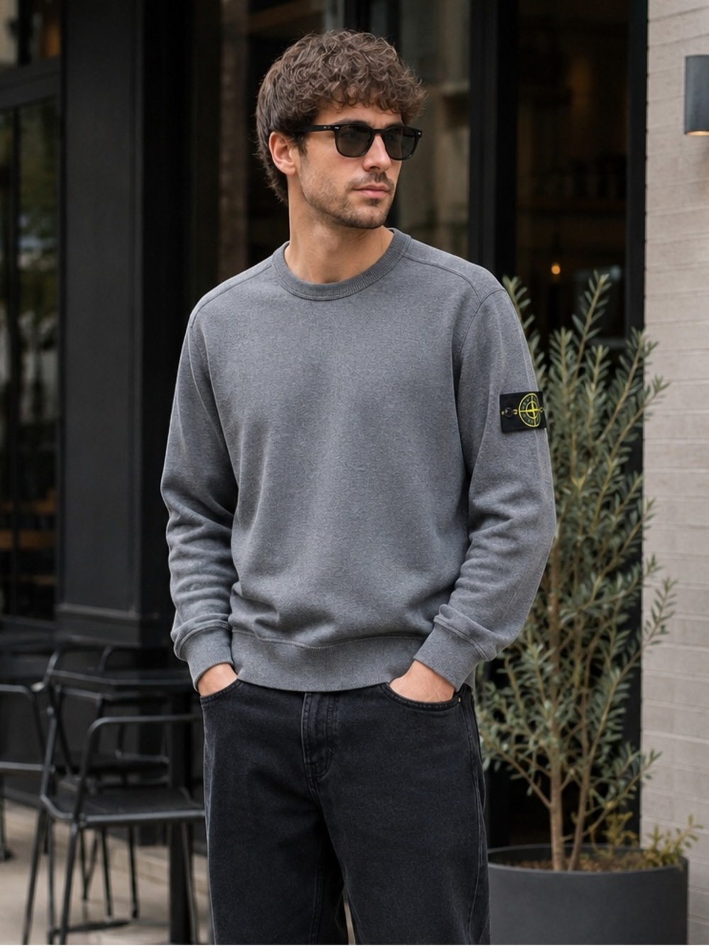 Stone Island Charcoal Grey Crewneck Sweatshirt Size Large Authentic Streetwear
